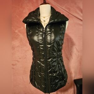 Kenneth Cole New York women's black puffer vest jacket XS